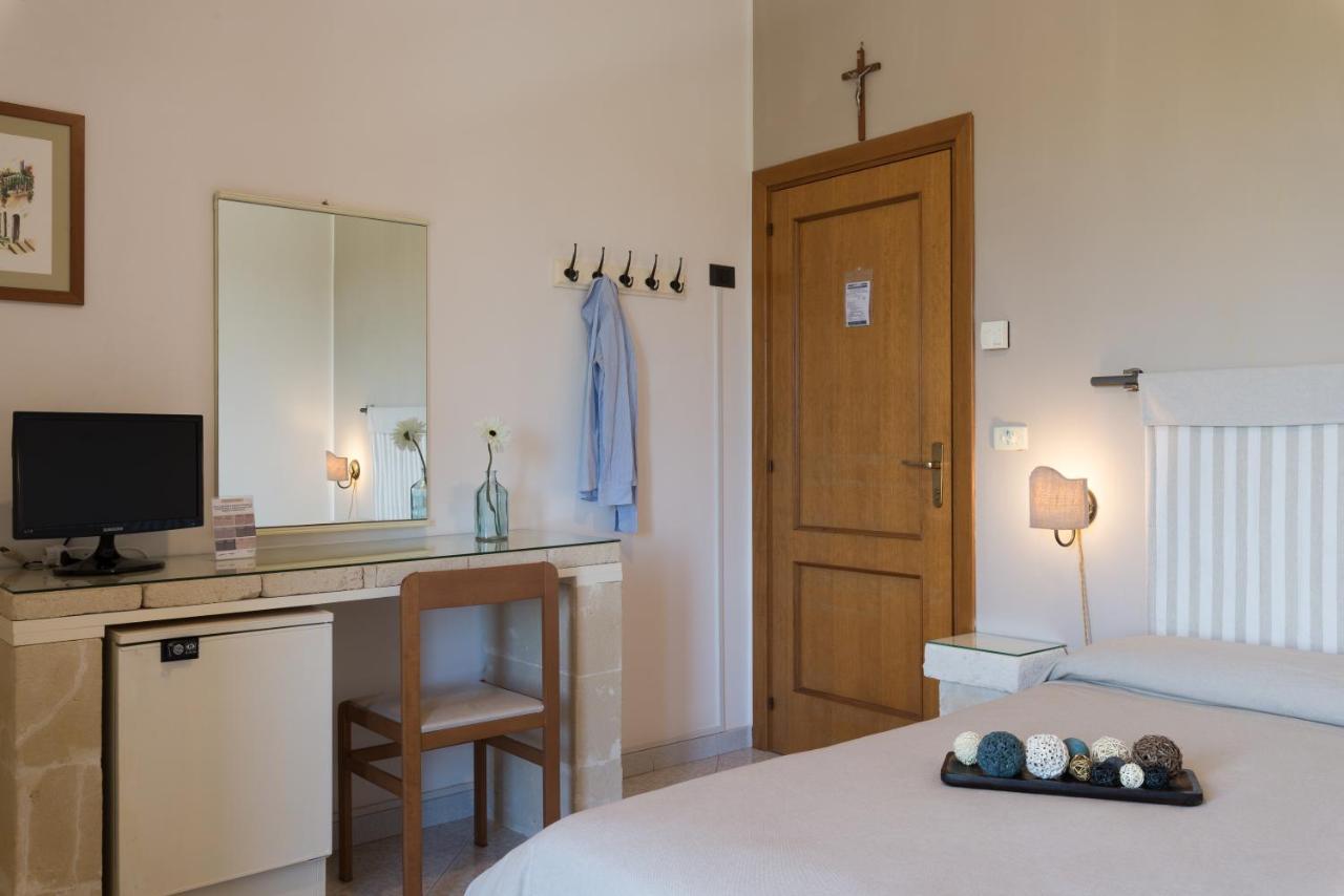 Piccolo Hotel Villa Rosa Ostuni Bagian luar foto